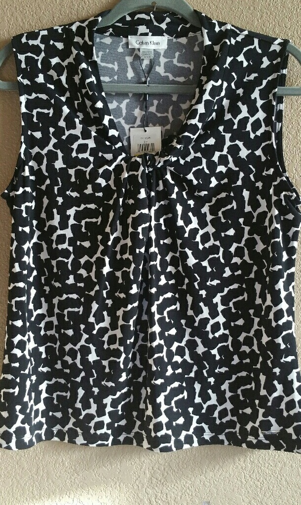 Calvin Klein no sleeve blouse